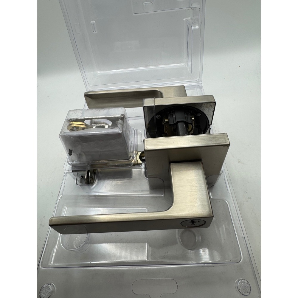 Kwikset  Singapore Satin Nickel‎ Keyed Entry Door Handle Lock 97402-911